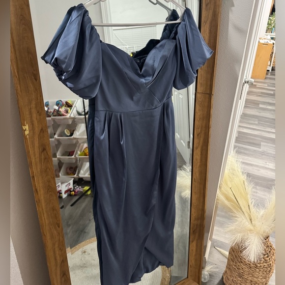 ASTR the Label Zurina Off Shoulder Puff Sleeve Midi Dress - Picture 4 of 5